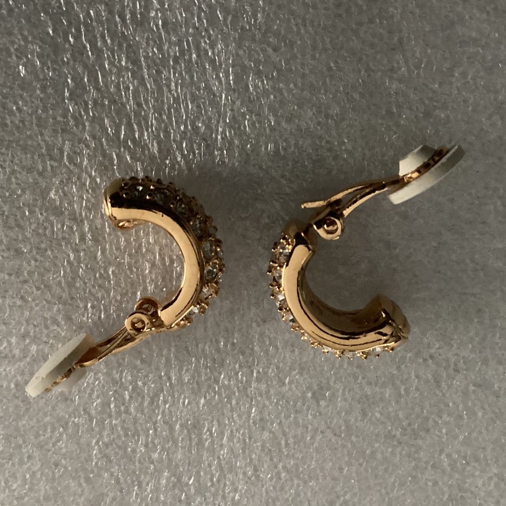 Swarovski Vintage Gold-tone Half Hoop Clip On Earrings - Picture 14 of 14